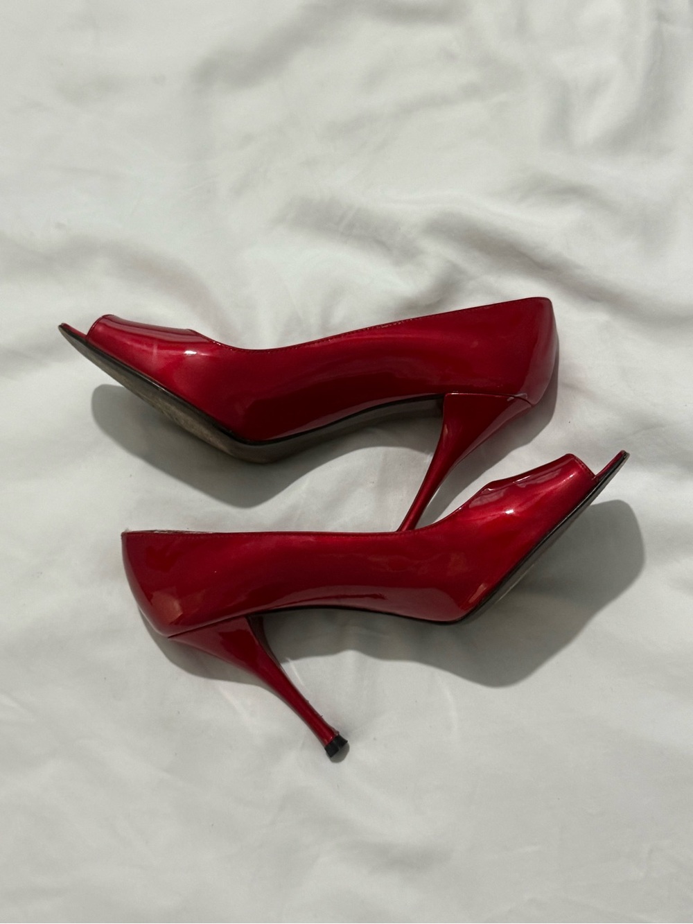 Stuart Weitzman - Red Patent Peep-Toe Mid-Heels - Picture 8 of 9